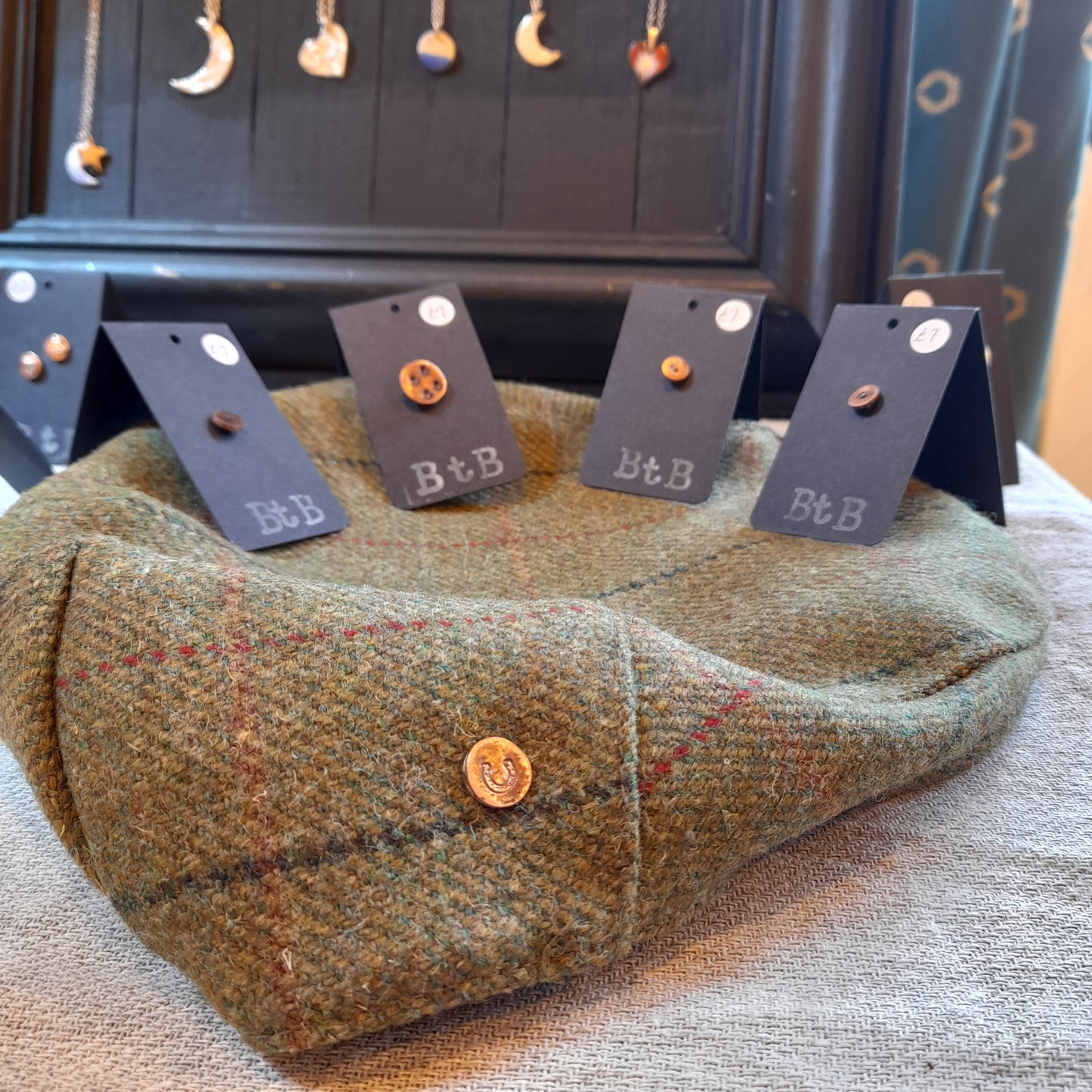 Paw Print and Horseshoe Pin Badge